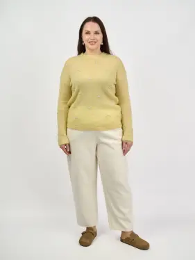 Брюки с защипами 