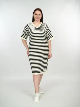 Трикотажное платье с v-вырезом 7568