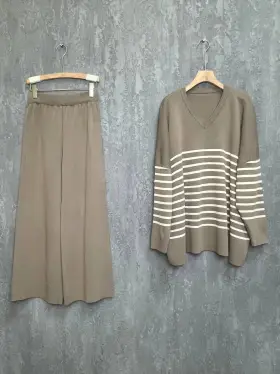 Костюм трикотажный с брюками 9427