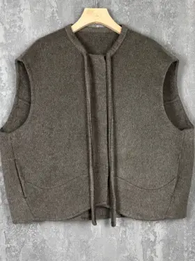 Жилет шерстяной 2233