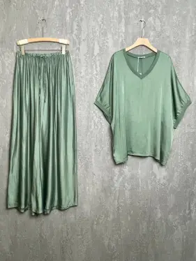 Костюм атлас  84071 Уценка