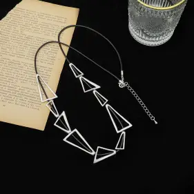 Колье Треугольники Б0277