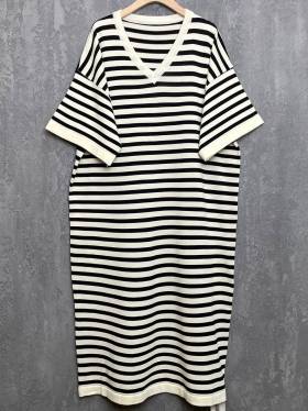 Трикотажное платье с v-вырезом 7568