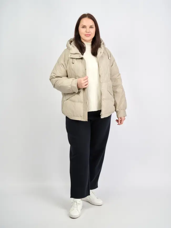 Брюки с защипами 