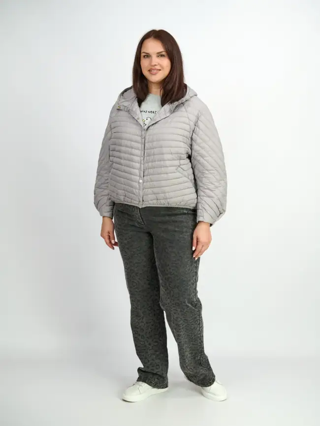 Куртка пух легкая короткая с заклепками 8183 Размер 48-58 фото 48