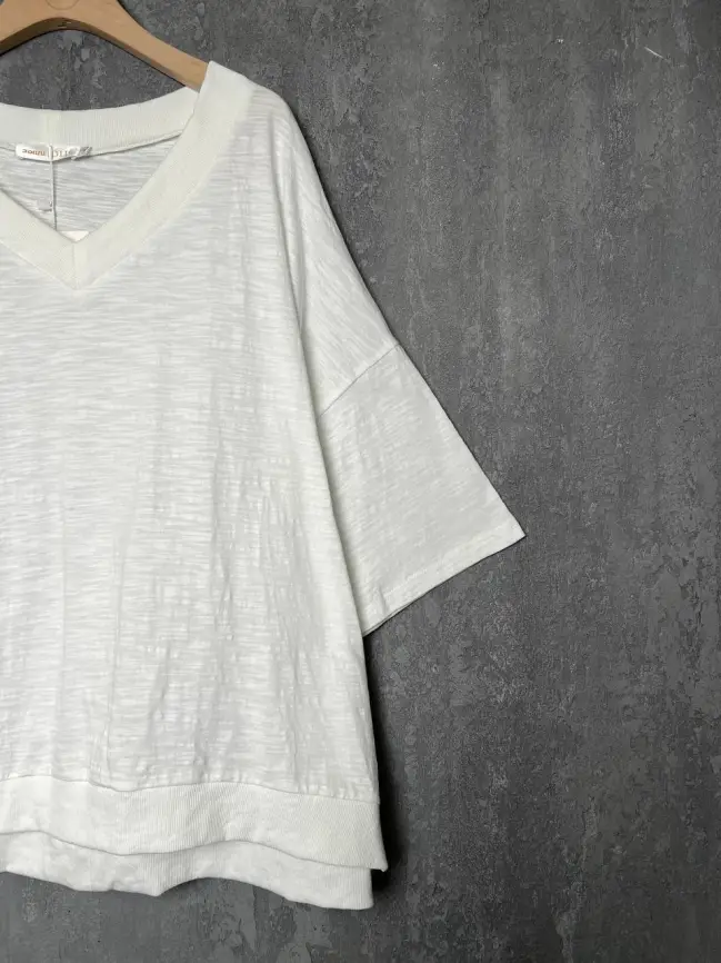 Футболка с v-вырезом ЭттоПлюс 039 фото 4