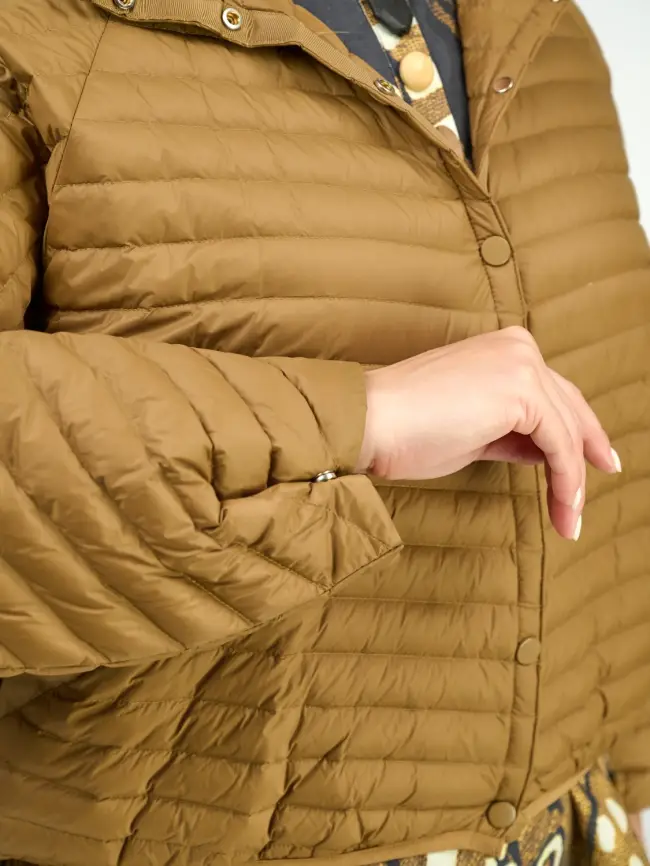 Куртка пух легкая короткая с заклепками 8183 Размер 48-58 фото 62