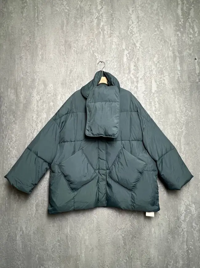 Пуховик женский с шарфом 8358 Размер 50-58 фото 22