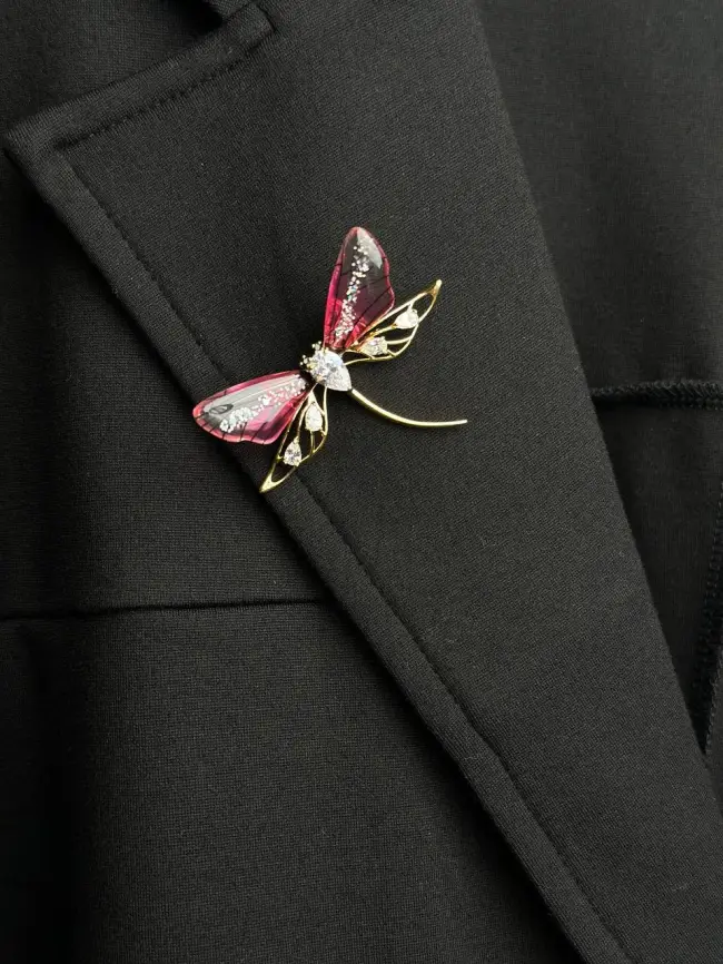 Брошь Стрекоза малиновая 6212537 фото 2