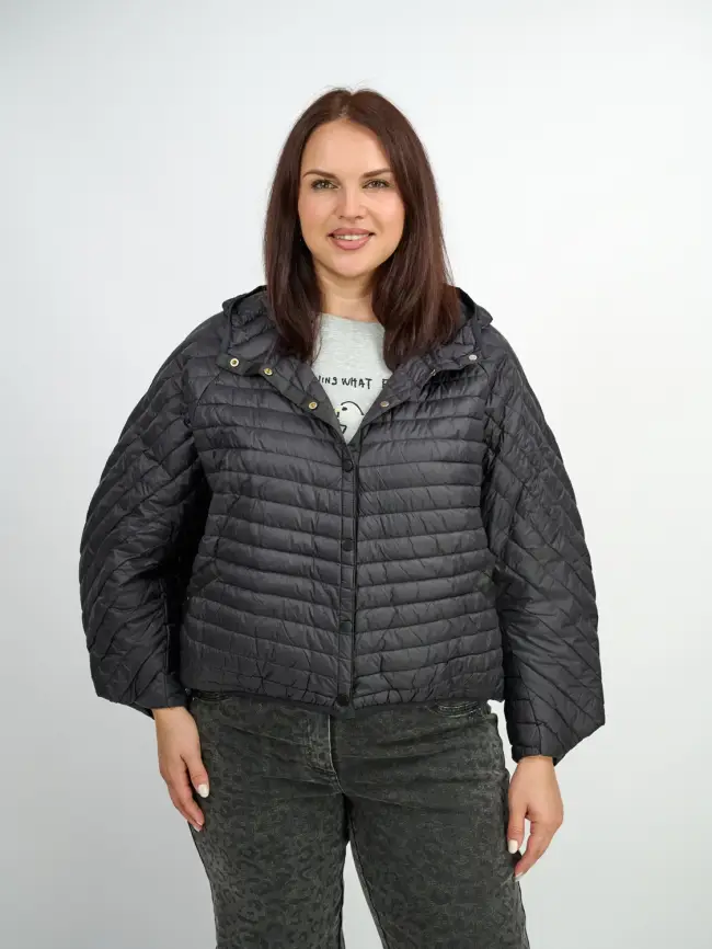 Куртка пух легкая короткая с заклепками 8183 Размер 48-58 фото 6