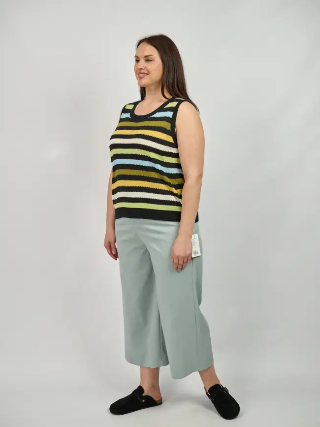 Жилет трикотажный 22962 размер 50- 58 фото 5