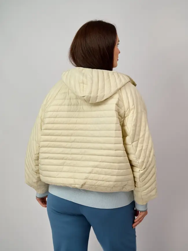 Куртка пух легкая короткая с заклепками 8183 Размер 48-58 фото 21