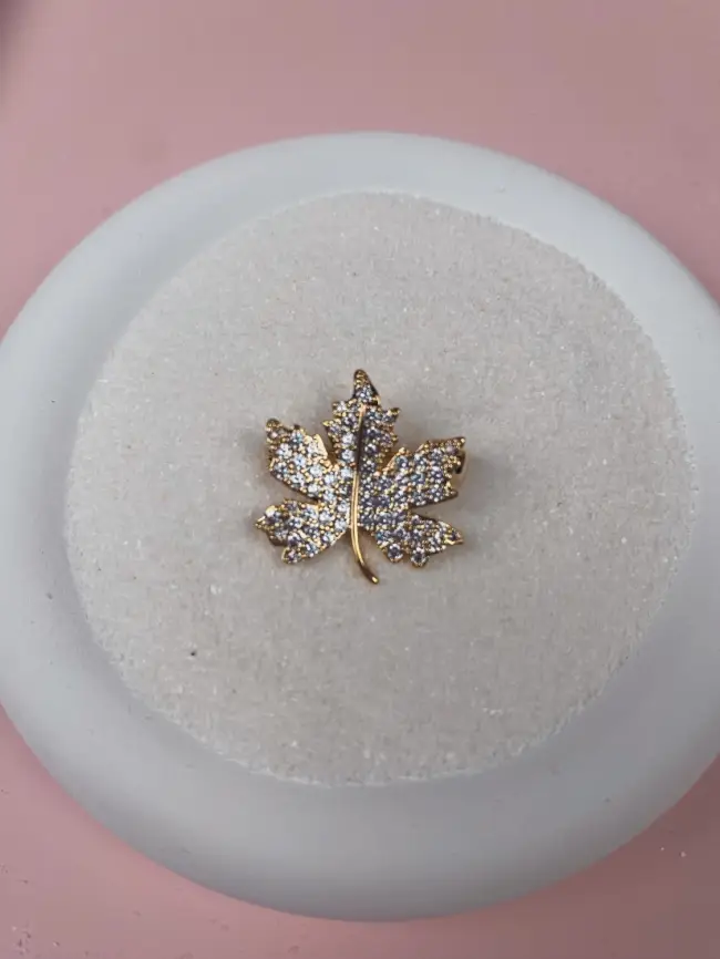 Брошь Кленовый лист 6211550 фото 1