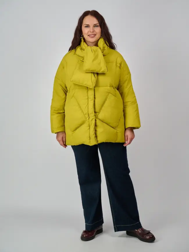Пуховик женский с шарфом 8358 Размер 50-58 фото 3