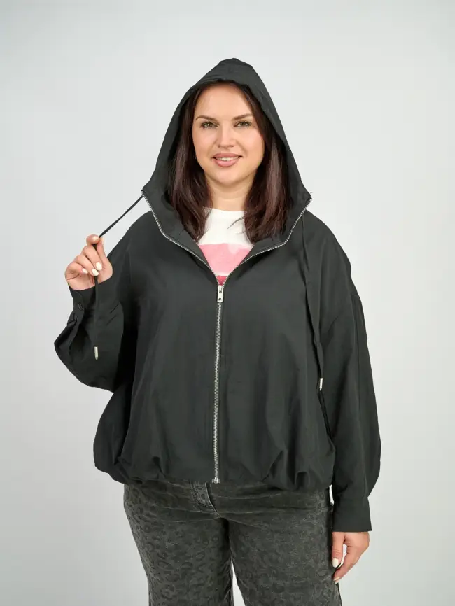 Ветровка с капюшоном 25170 Размер 50-60 фото 1