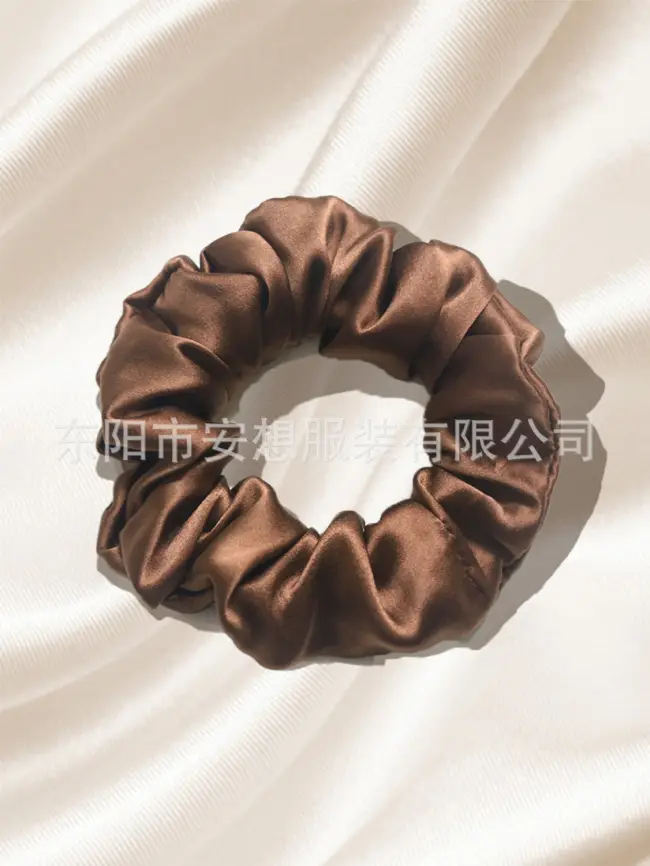 Резинка для волос из натурального шелка Б0241 фото 4