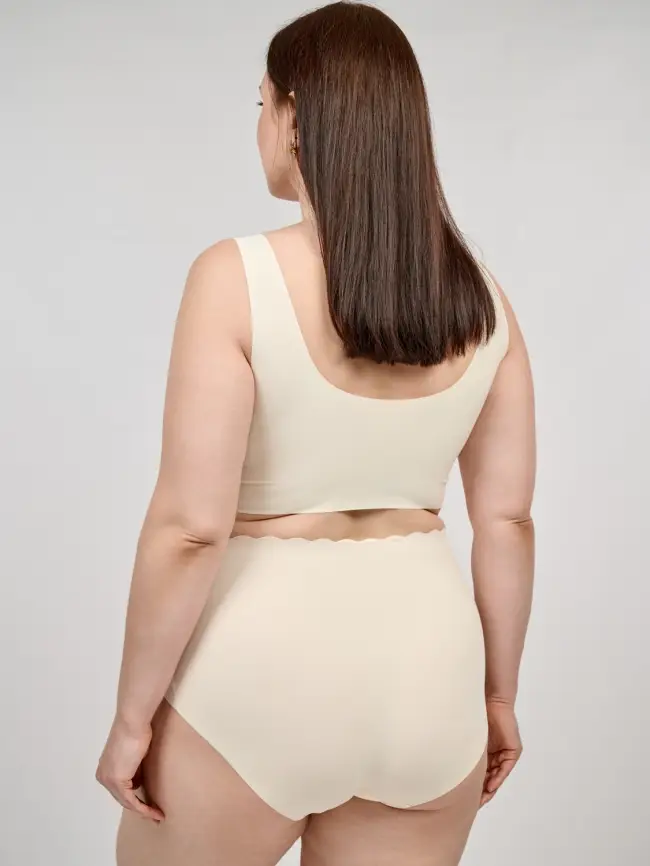 Топ бесшовный с чашками 1636 Размеры фото 51