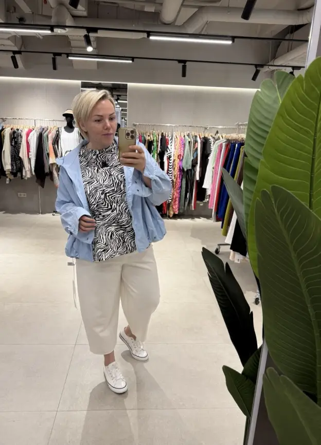 Ветровка облегченная с капюшоном 25185 фото 11