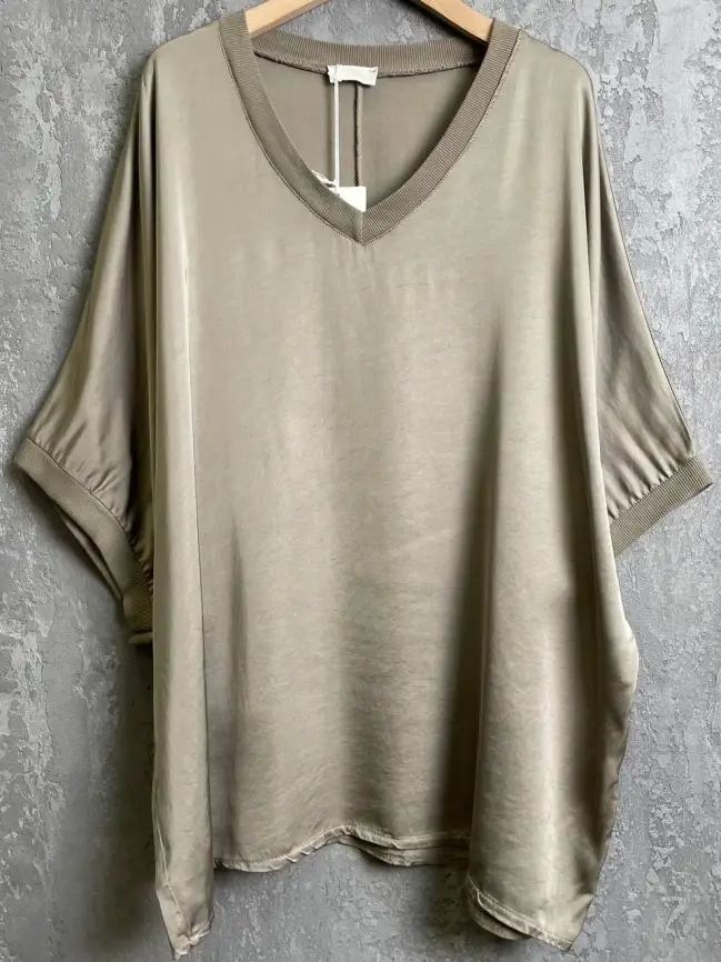 Блуза атлас Италия 84085 Размер 50-56 фото 2