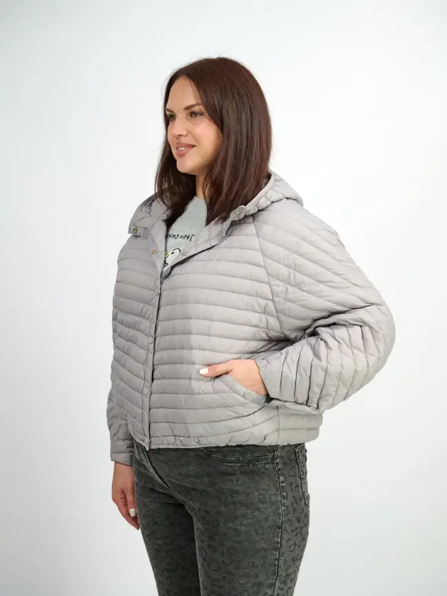 Куртка пух легкая короткая с заклепками 8183 Размер 48-58 фото 50