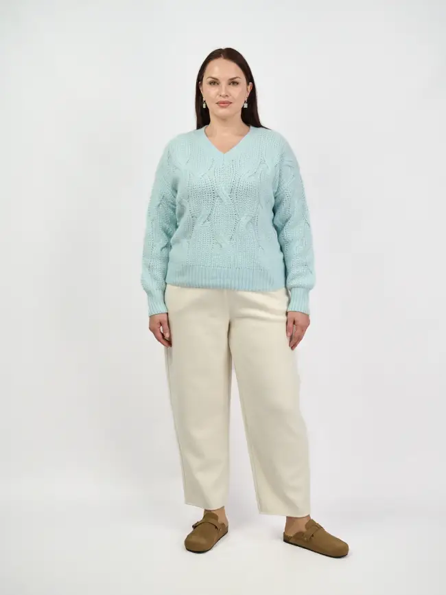 Брюки с защипами 