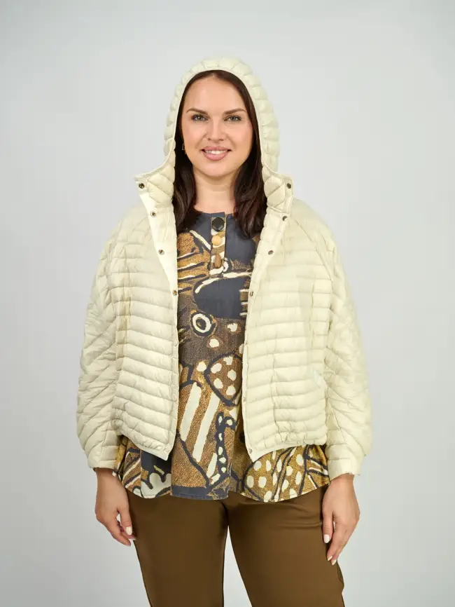 Куртка пух легкая короткая с заклепками 8183 Размер 48-58 фото 23