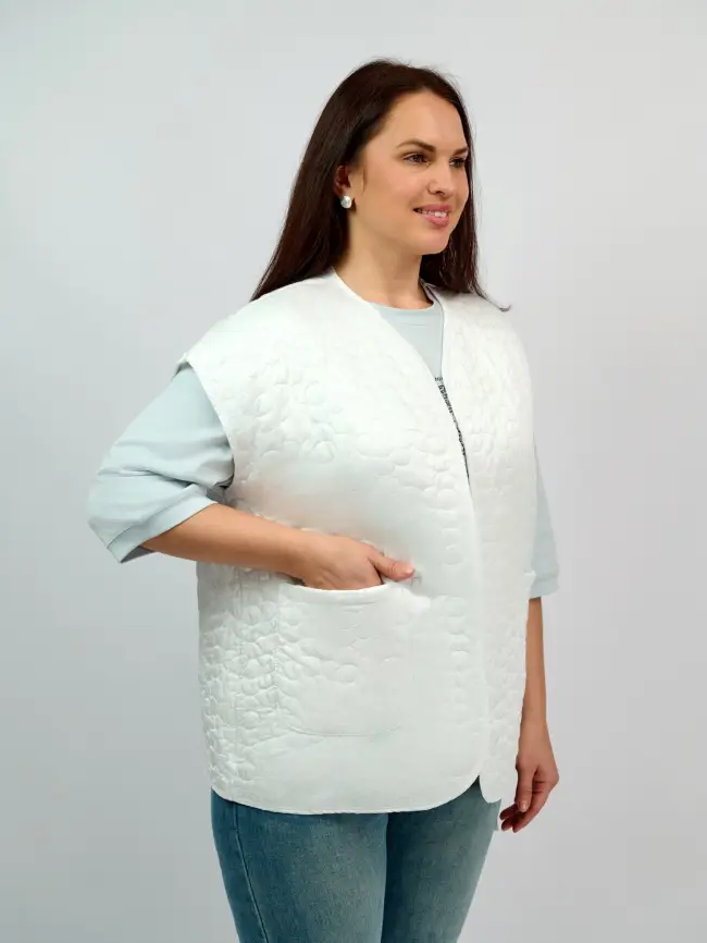 Легкий стеганый жилет "Цветочек" 7371 Размер 52-56 фото 4