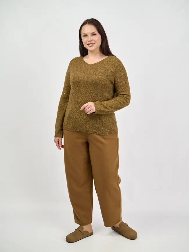 Брюки с защипами 