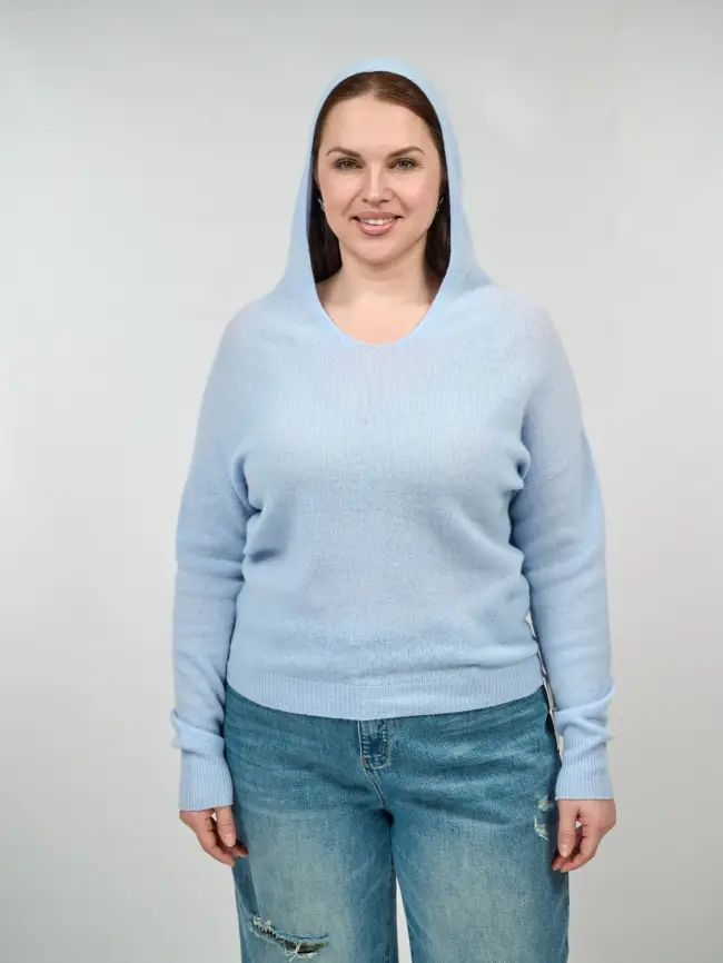 Шерстяной джемпер с капюшоном 25676 Размер 46-54 фото 1